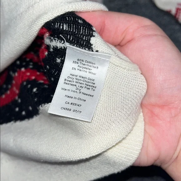 Women’s Talbots Petite Thermawarmth Sweater - Picture 8 of 10